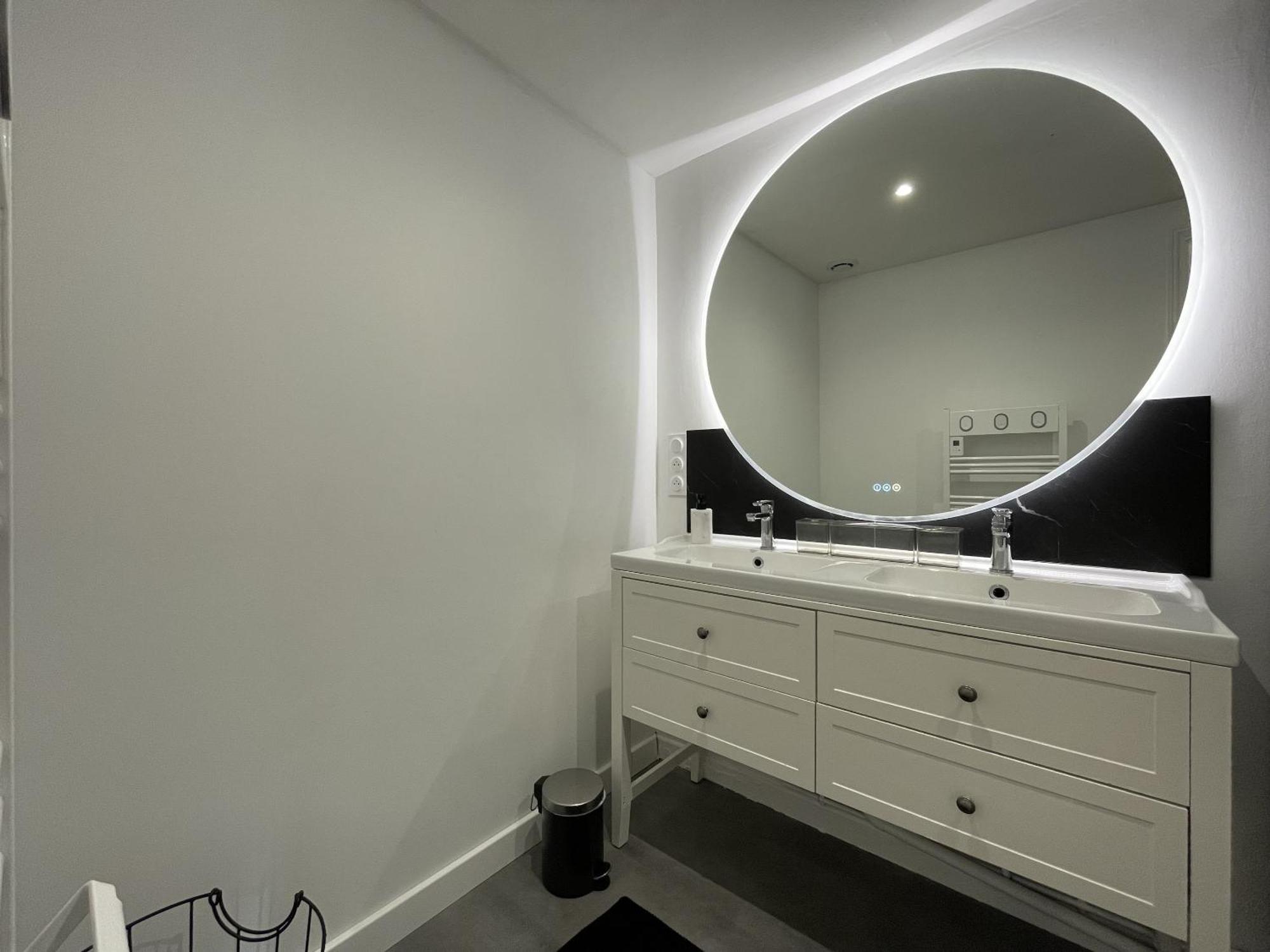 L'Authentique Apartment Chablis Ngoại thất bức ảnh