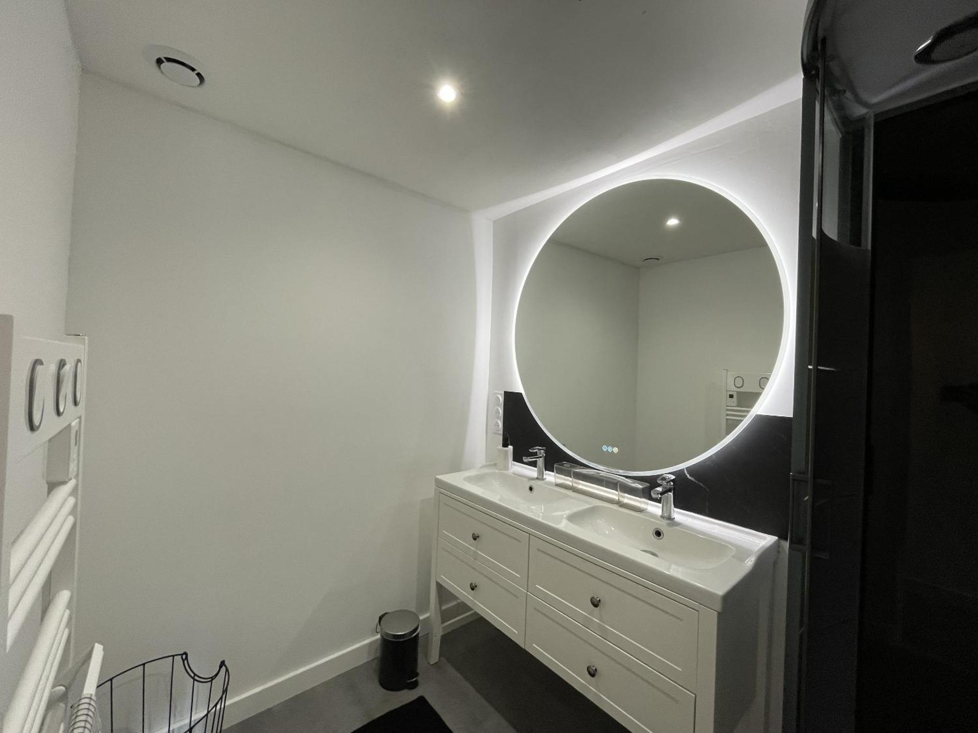 L'Authentique Apartment Chablis Ngoại thất bức ảnh