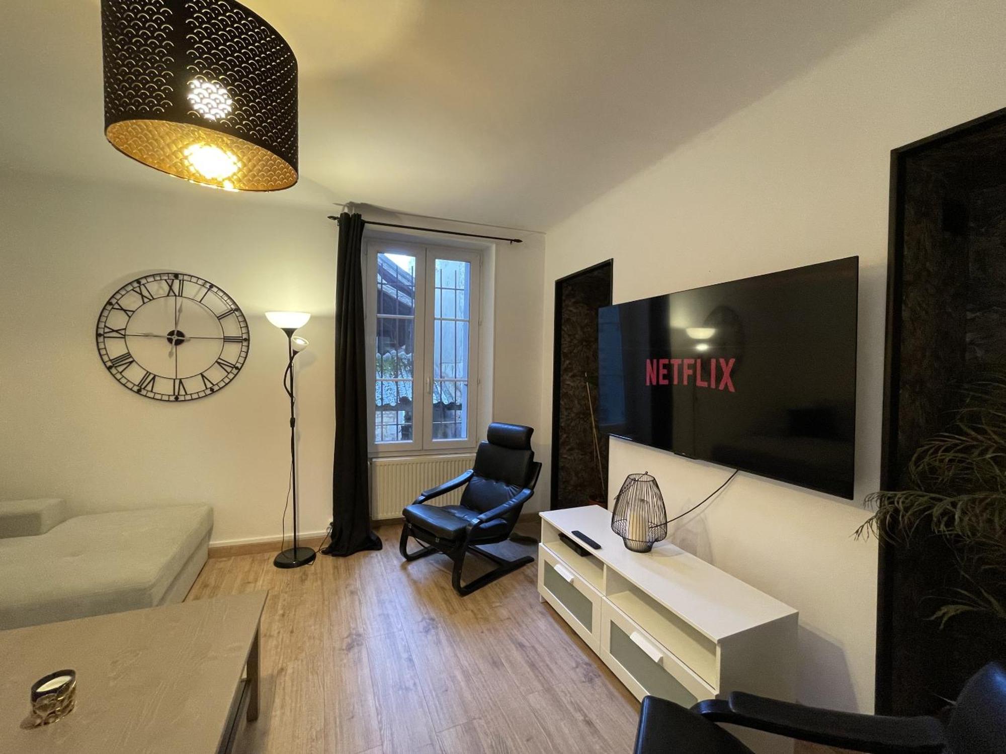 L'Authentique Apartment Chablis Ngoại thất bức ảnh