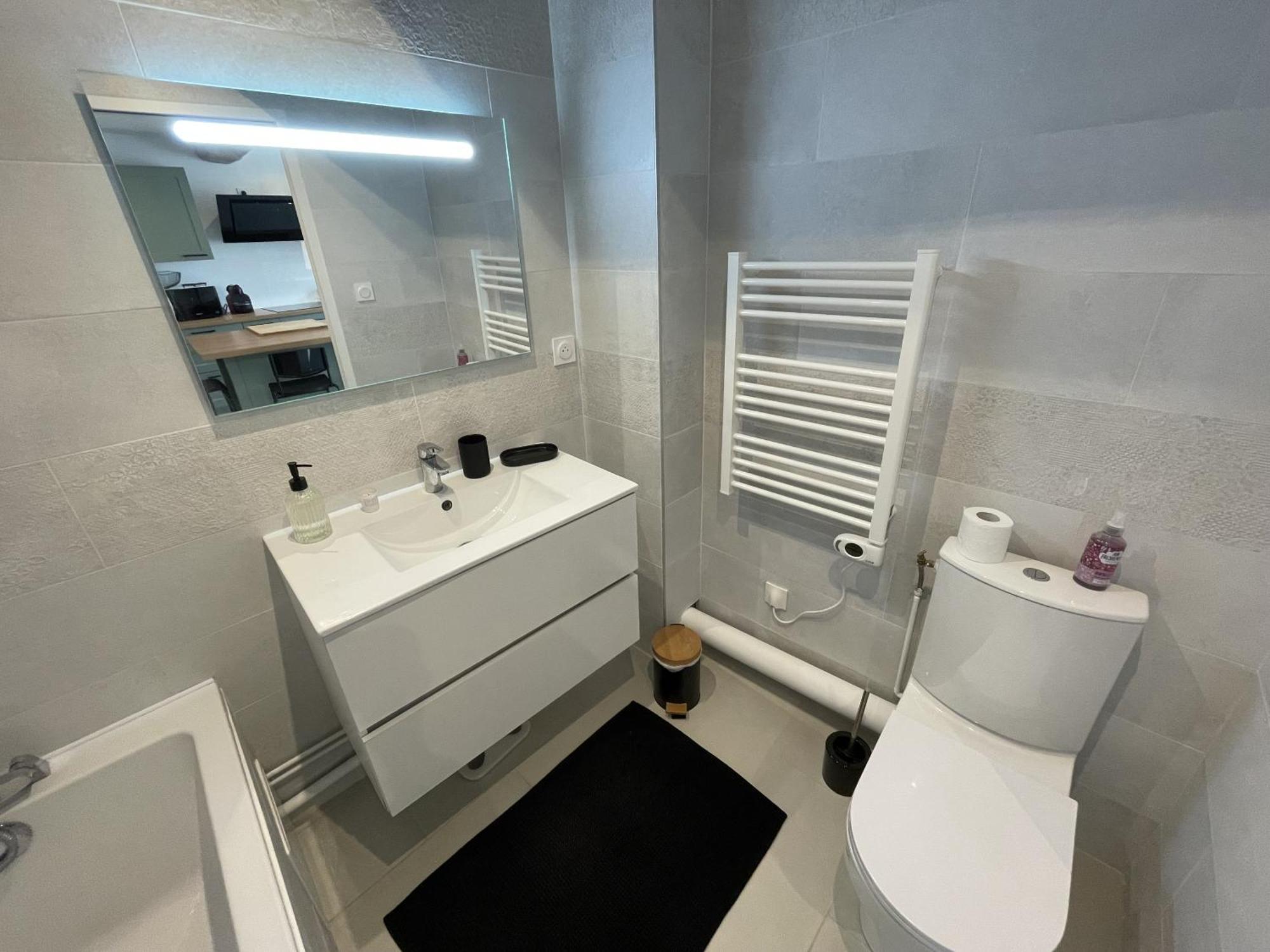 L'Authentique Apartment Chablis Ngoại thất bức ảnh