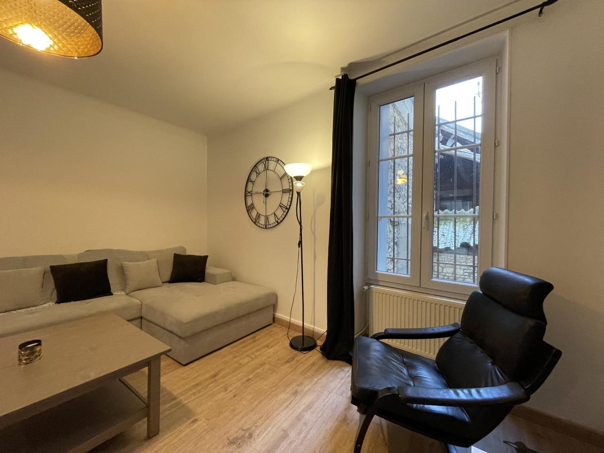 L'Authentique Apartment Chablis Ngoại thất bức ảnh